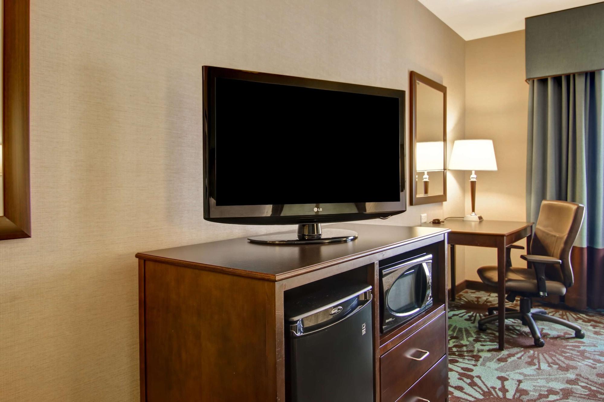 Hampton Inn By Hilton Toronto Airport Corporate Centre Экстерьер фото