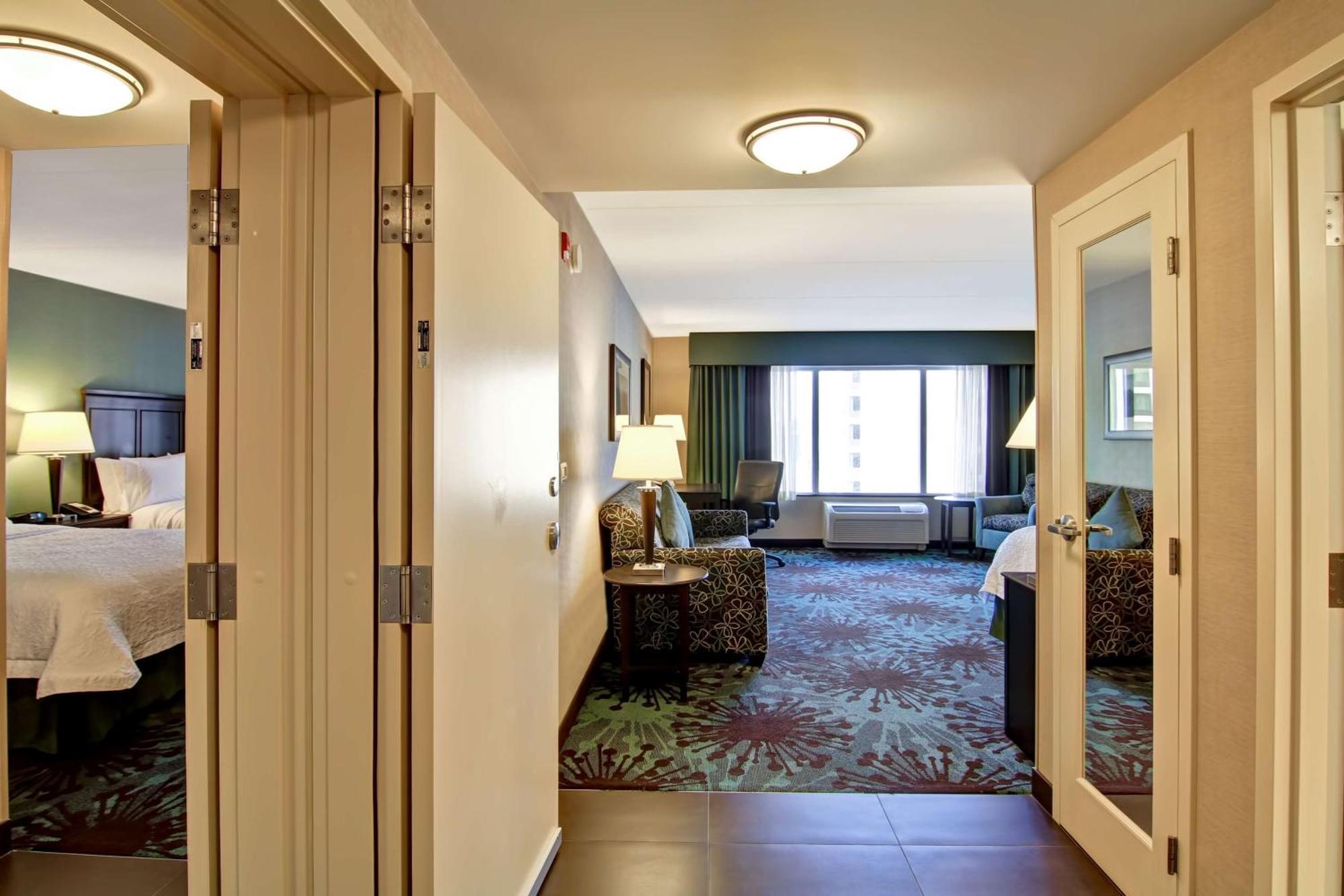 Hampton Inn By Hilton Toronto Airport Corporate Centre Экстерьер фото