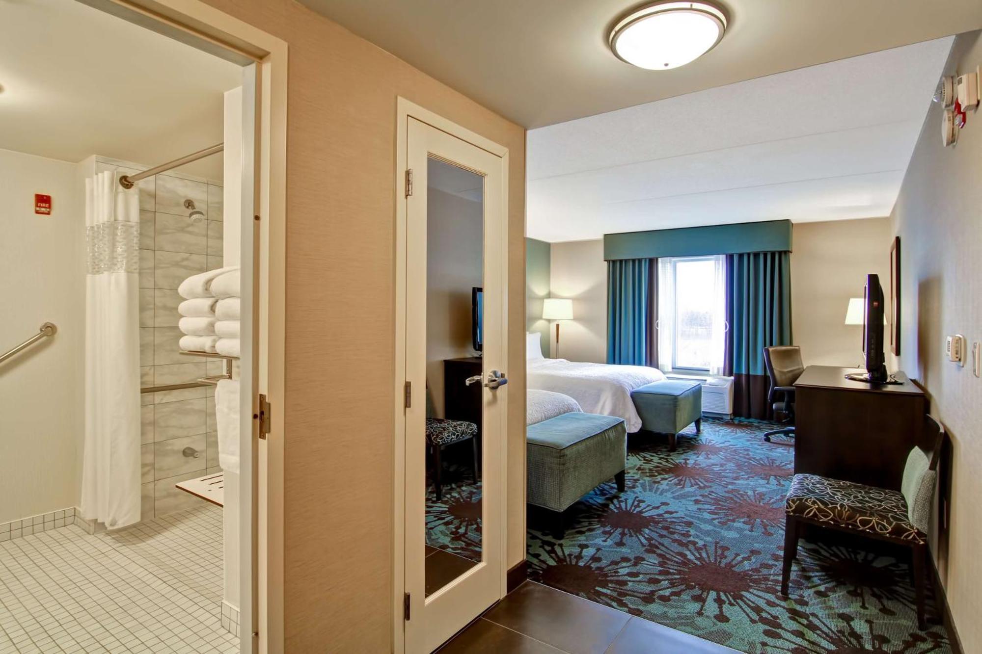 Hampton Inn By Hilton Toronto Airport Corporate Centre Экстерьер фото